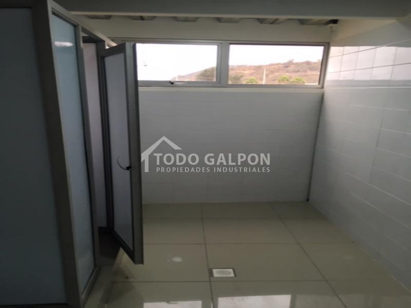 Venta de Galpon Industrial Nuevo - Cruce Tapihue.  - Casablanca .